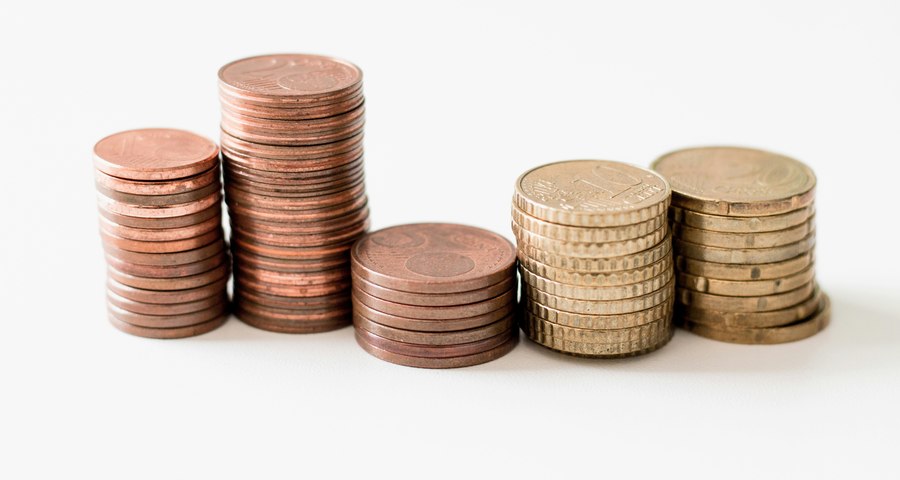 Münzstapel als Sinnbild für Autofinanzierung